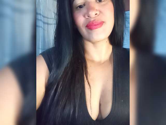 Letty33 live webcam show
