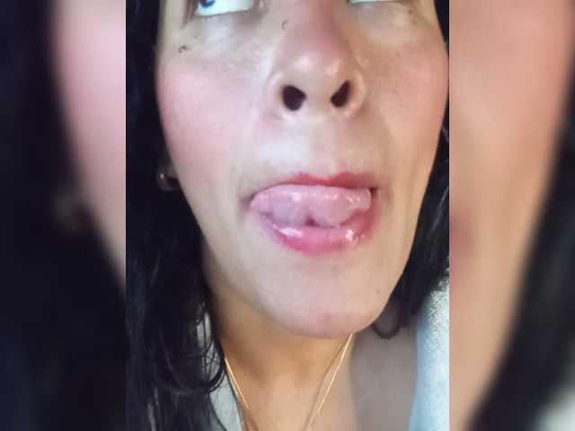 Letty33 live cam on BongaCams