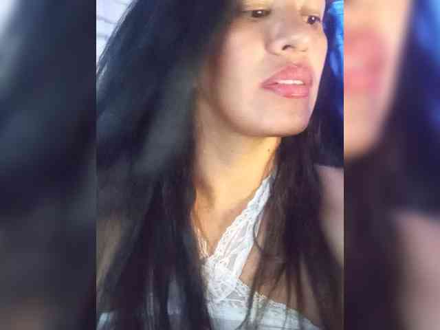 Letty33 webcam