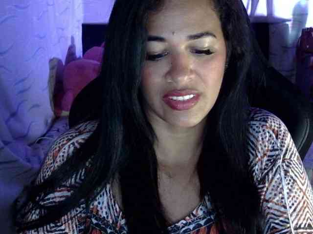 Letty33 webcam