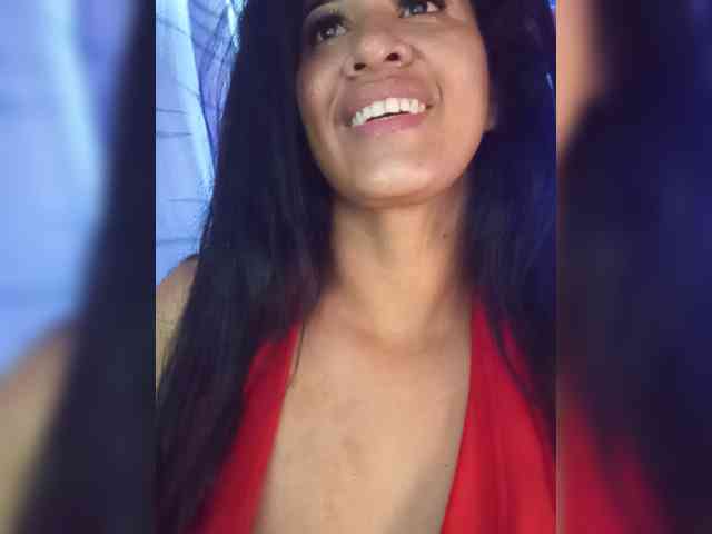 Letty33 webcam