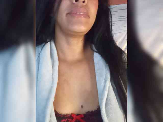 Letty33 webcam