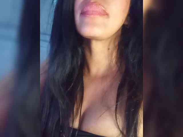 Letty33 webcam