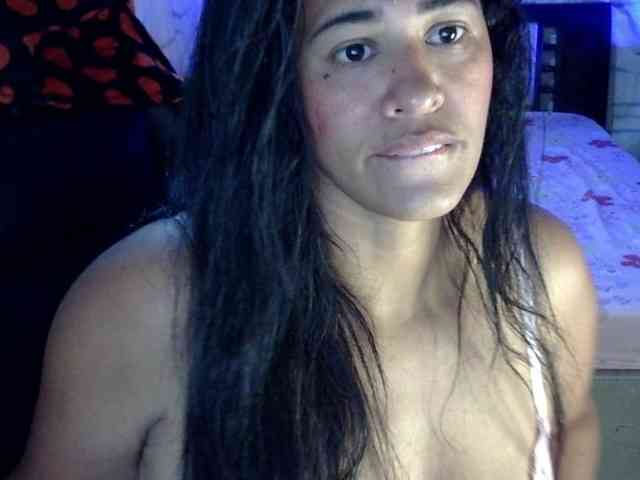 Letty33 webcam