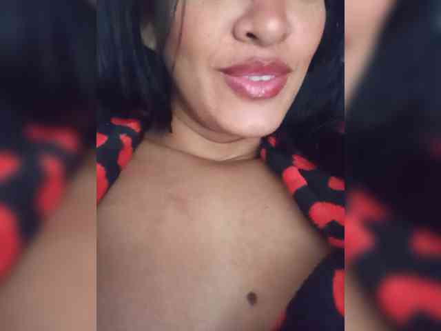 Letty33 webcam