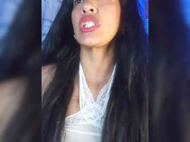 Letty33 webcam