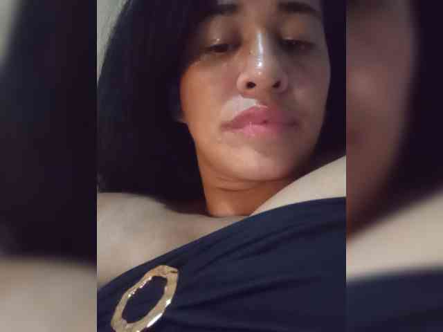 Letty33 webcam