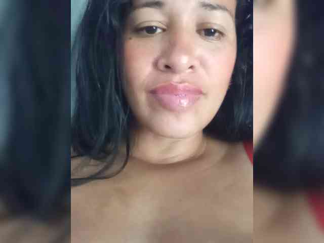 Letty33 webcam
