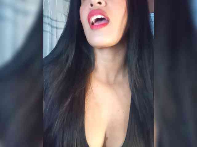 Letty33 webcam