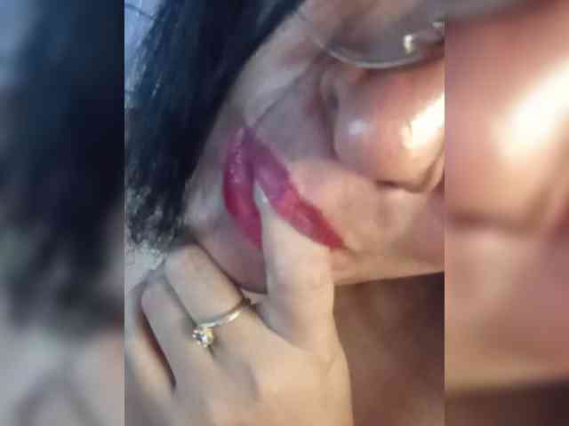 Letty33 webcam