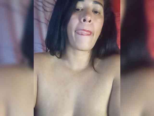 Letty33 webcam
