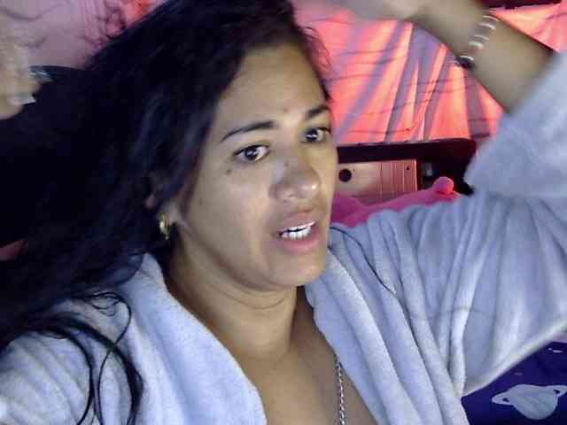 Letty33 webcam