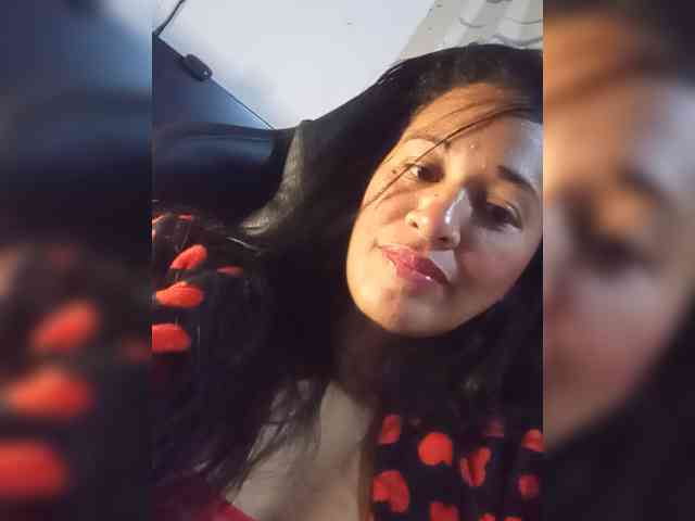 Letty33 webcam