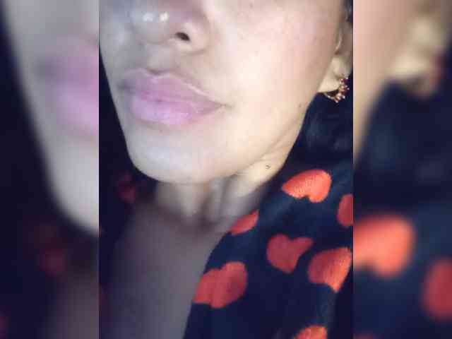 Letty33 webcam