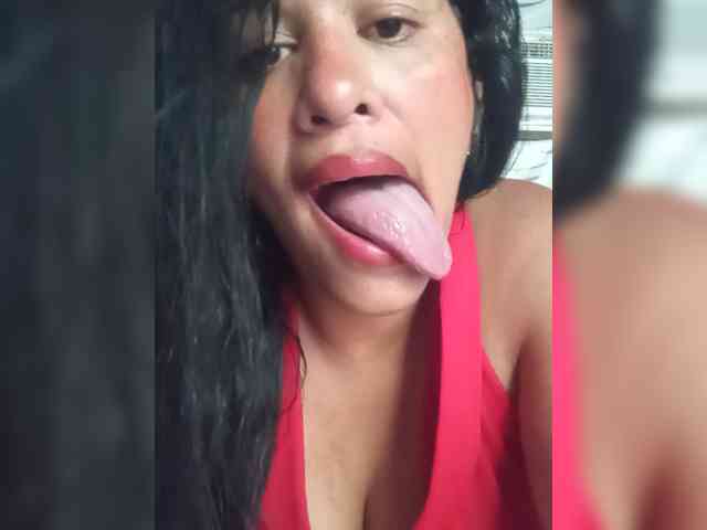Letty33 webcam