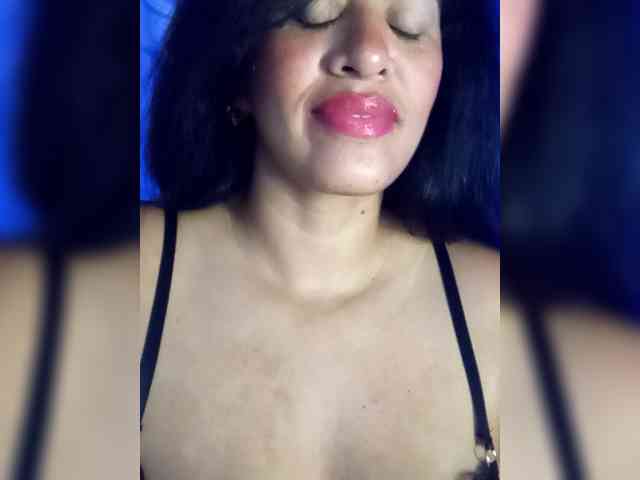 Letty33 Live Webcam on BongaCams