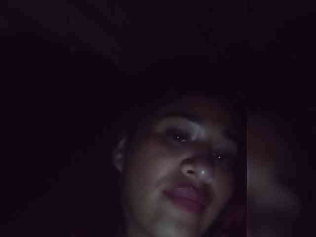 Letty33 webcam