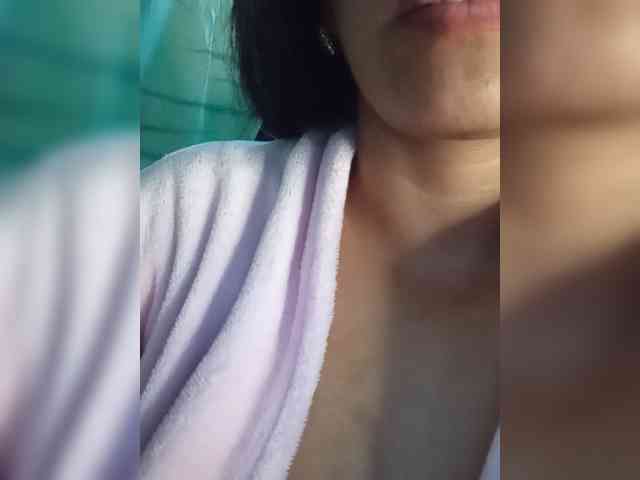 Letty33 webcam