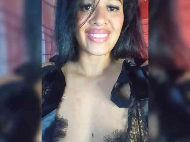 Letty33 webcam