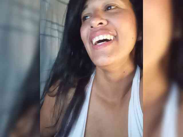 Letty33 webcam