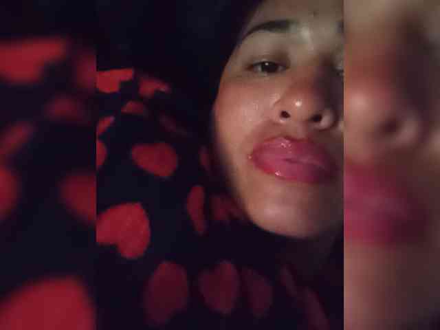 Letty33 webcam