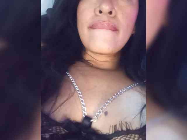 Letty33 webcam