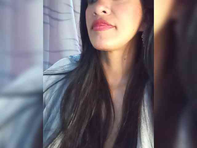 Letty33 webcam