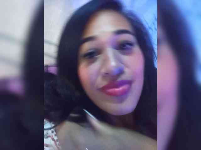 Letty33 webcam