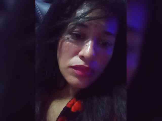 Letty33 webcam