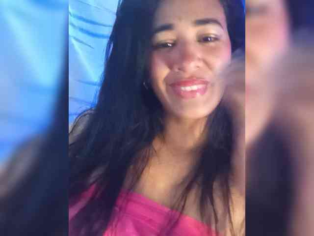 Letty33 webcam