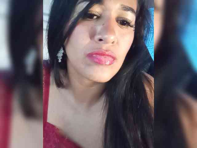 Letty33 webcam