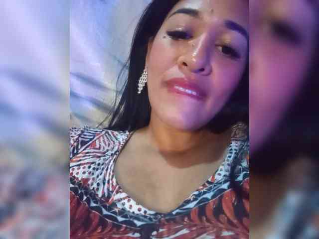 Letty33 webcam