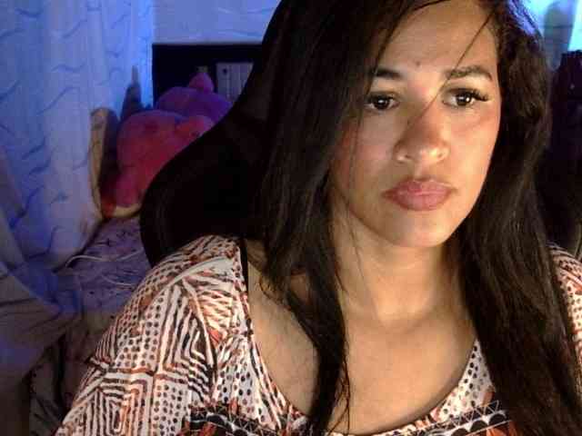 Letty33 webcam