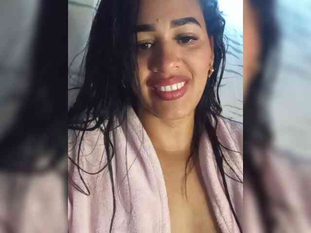 Letty33 webcam