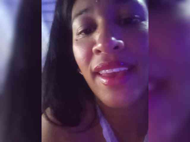 Letty33 webcam