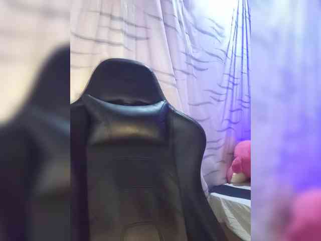 Letty33 webcam