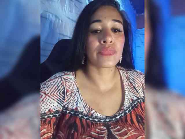 Letty33 webcam