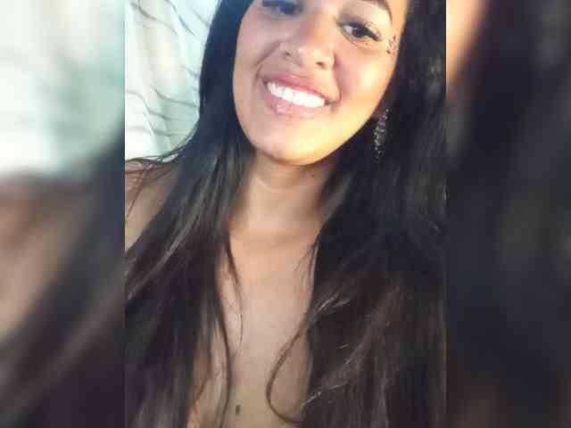 Letty33 webcam