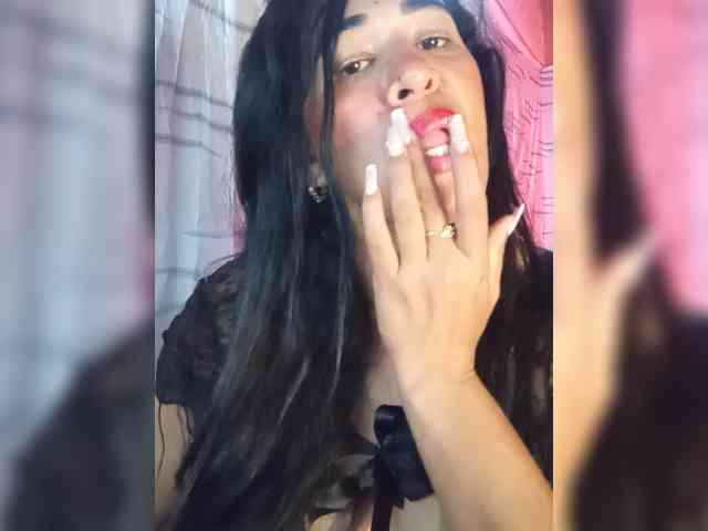 Letty33 webcam