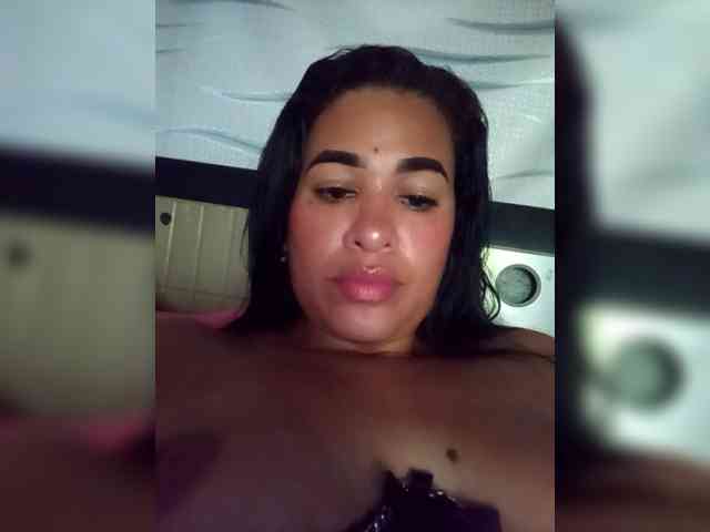 Letty33 webcam