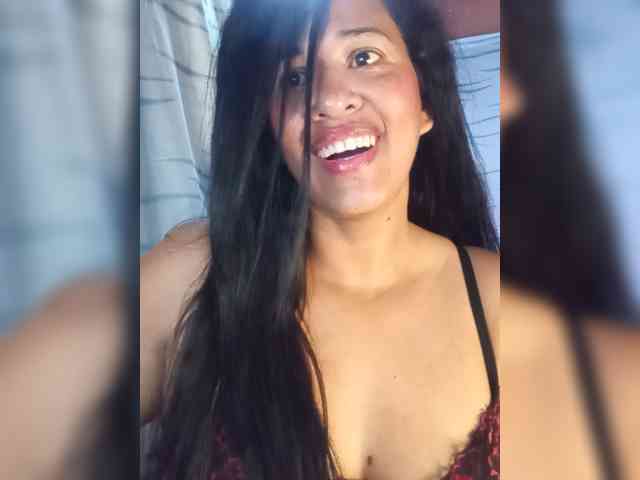 Letty33 webcam