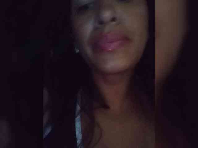 Letty33 webcam