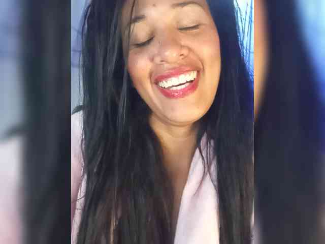 Letty33 webcam