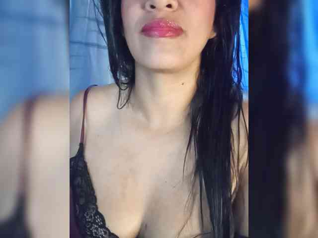 Letty33 webcam