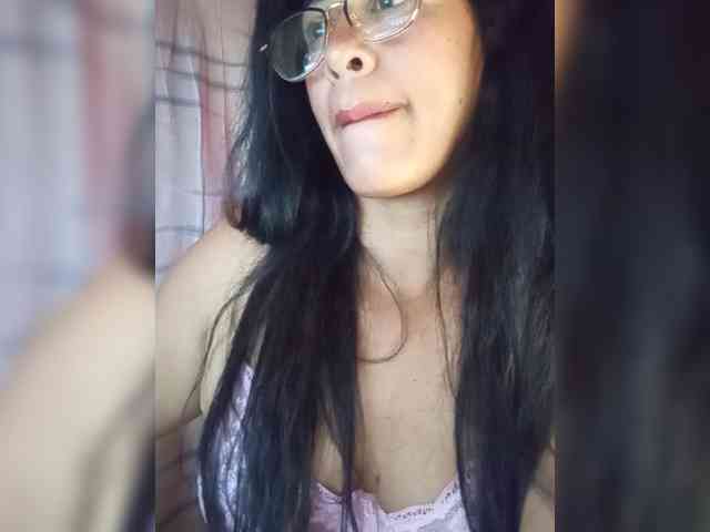Letty33 webcam