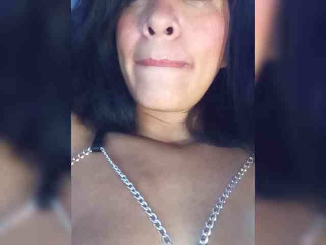 Letty33 webcam