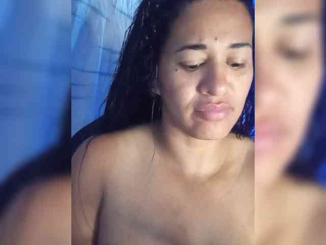 Letty33 webcam