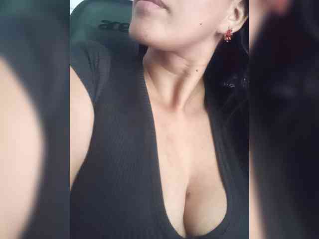 Letty33 webcam