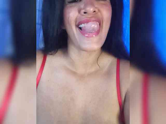 Letty33 webcam