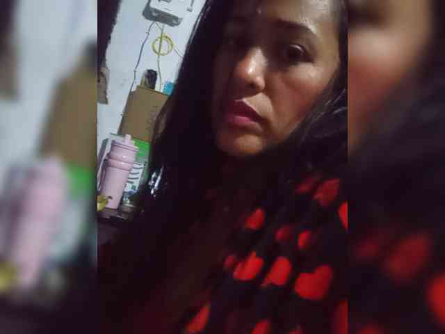 Letty33 webcam